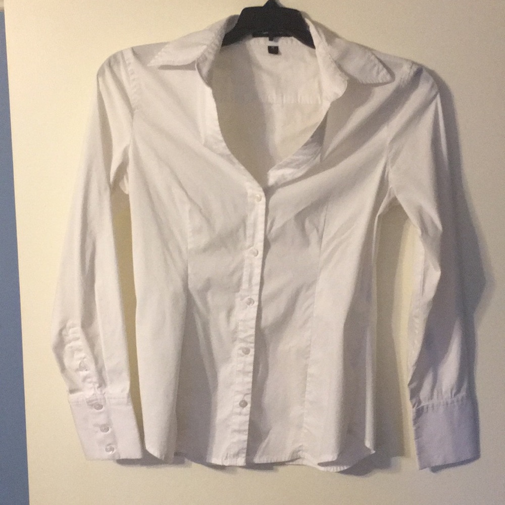 M White Express Button Down
